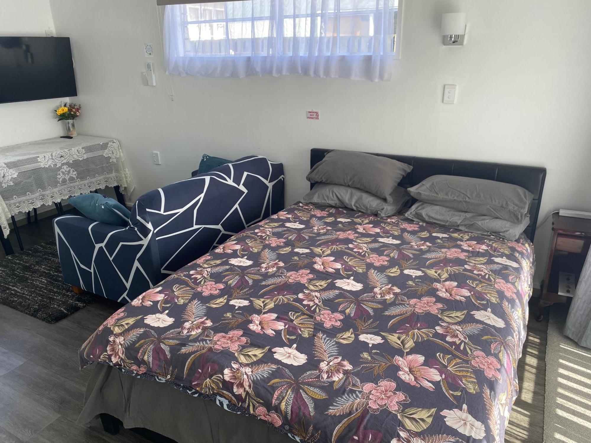 Self Contained En-Suite Private Bathroom, Private Entrance, Close To Shops & Hospital Homestay Hamilton Exterior foto